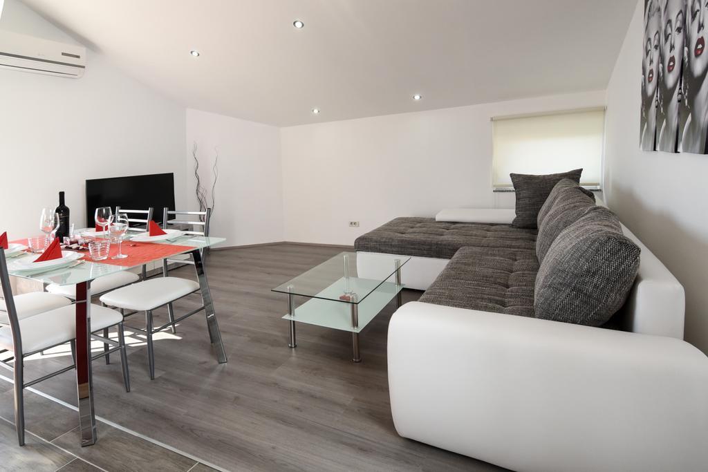 Apartments Trampi Marinici  Екстериор снимка