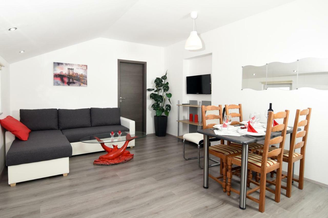 Apartments Trampi Marinici  Екстериор снимка