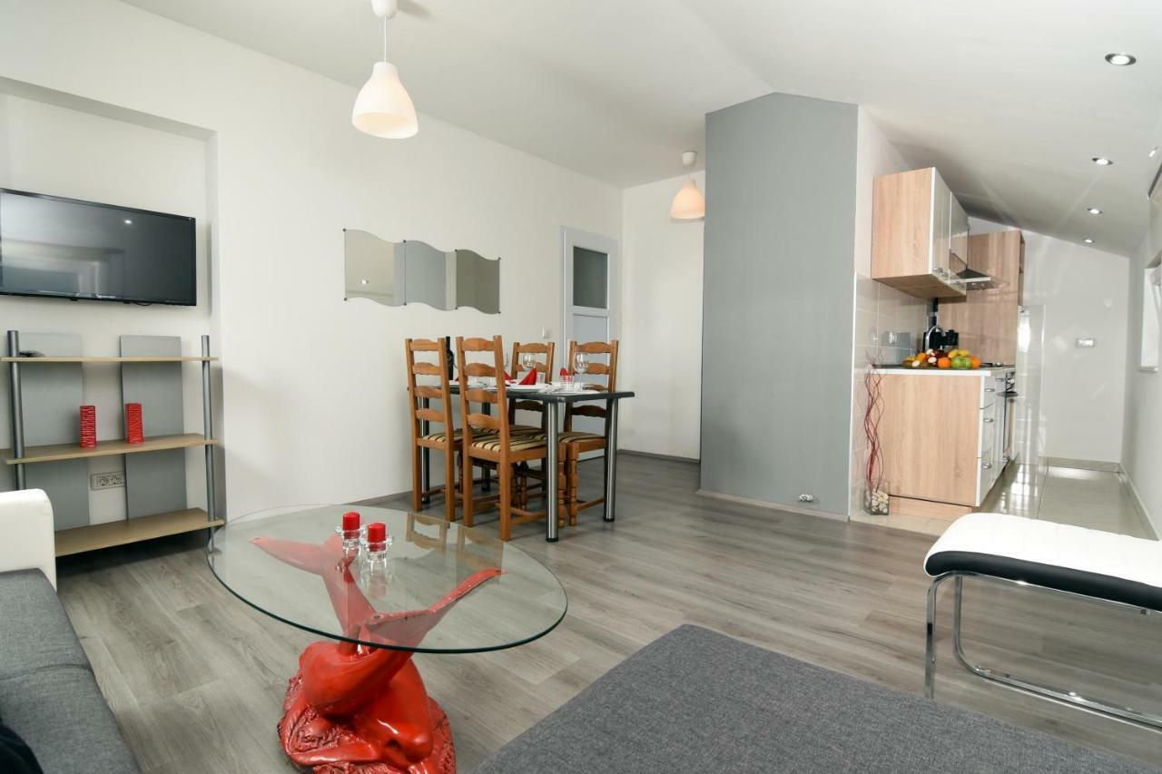 Apartments Trampi Marinici  Екстериор снимка