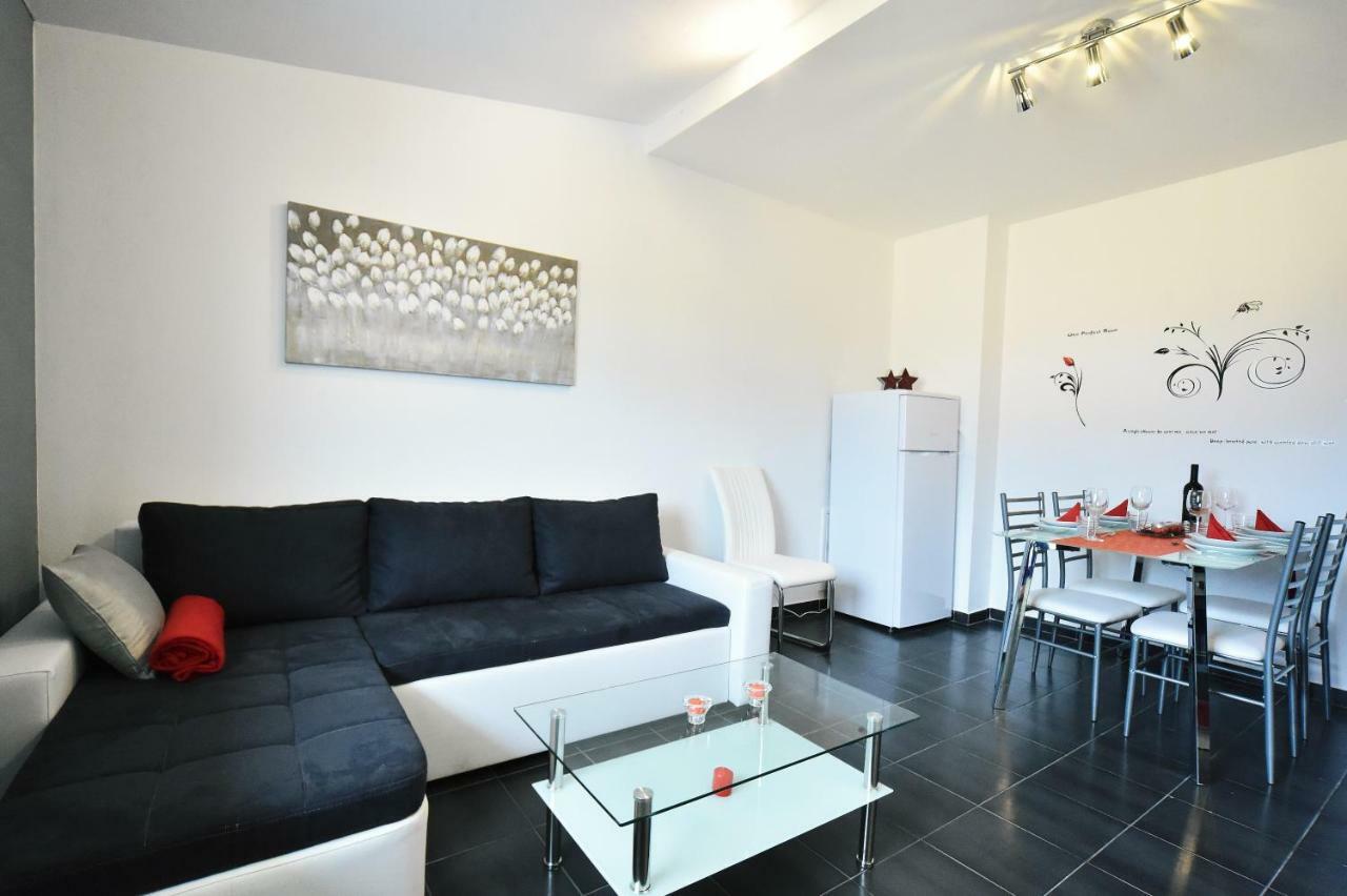 Apartments Trampi Marinici  Екстериор снимка