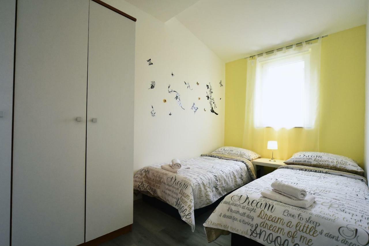 Apartments Trampi Marinici  Екстериор снимка
